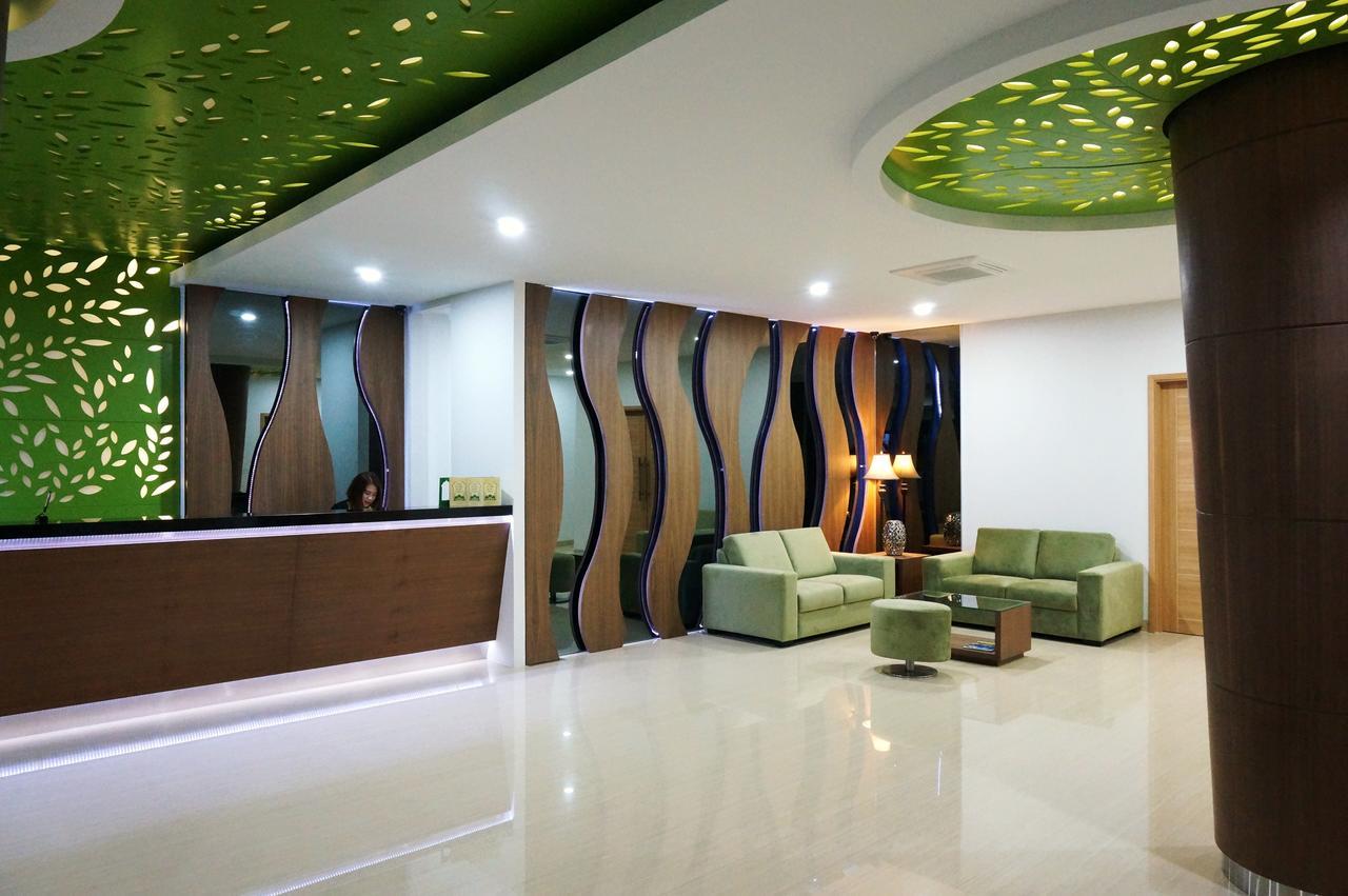 โรงแรมกรีน อีเดน มานาโด ภายนอก รูปภาพ