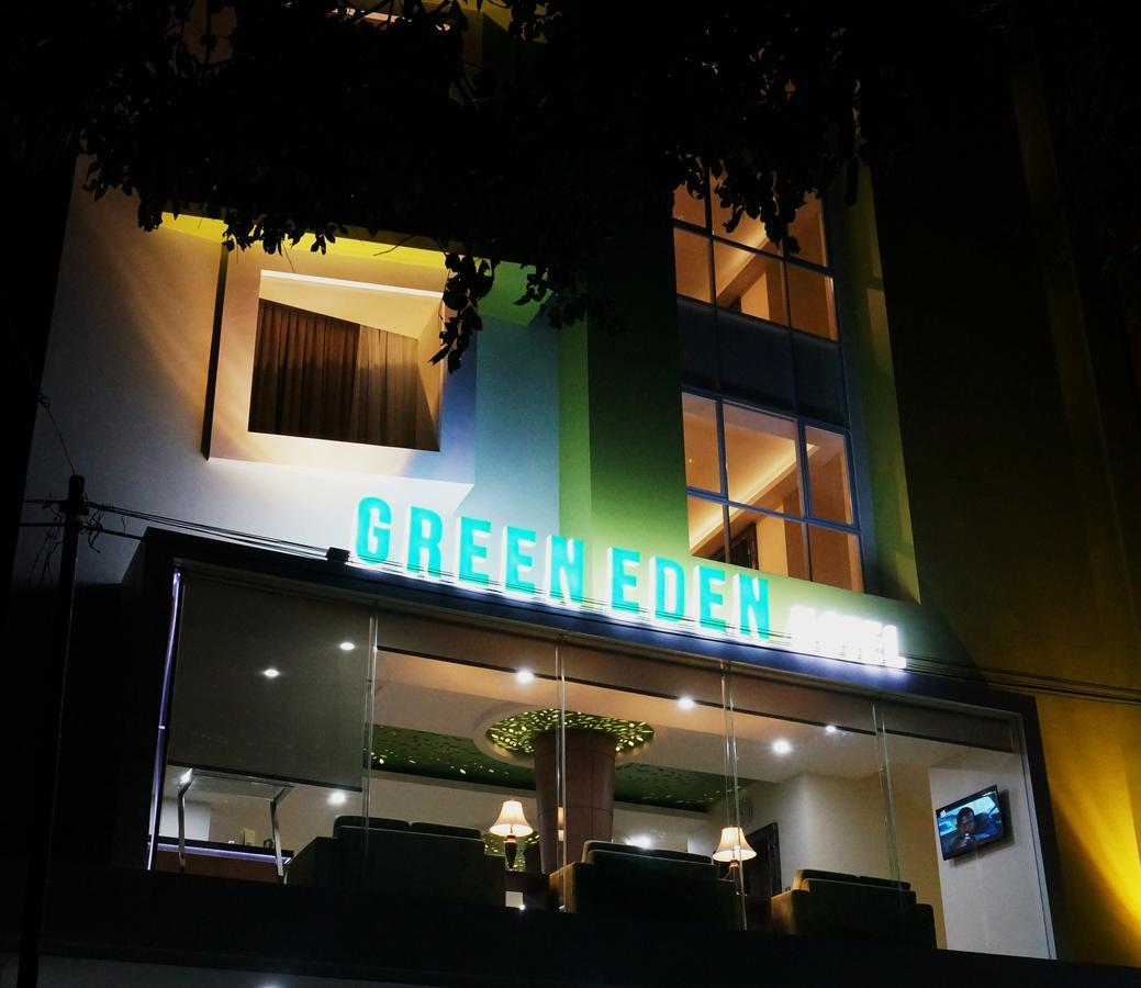 โรงแรมกรีน อีเดน มานาโด ภายนอก รูปภาพ