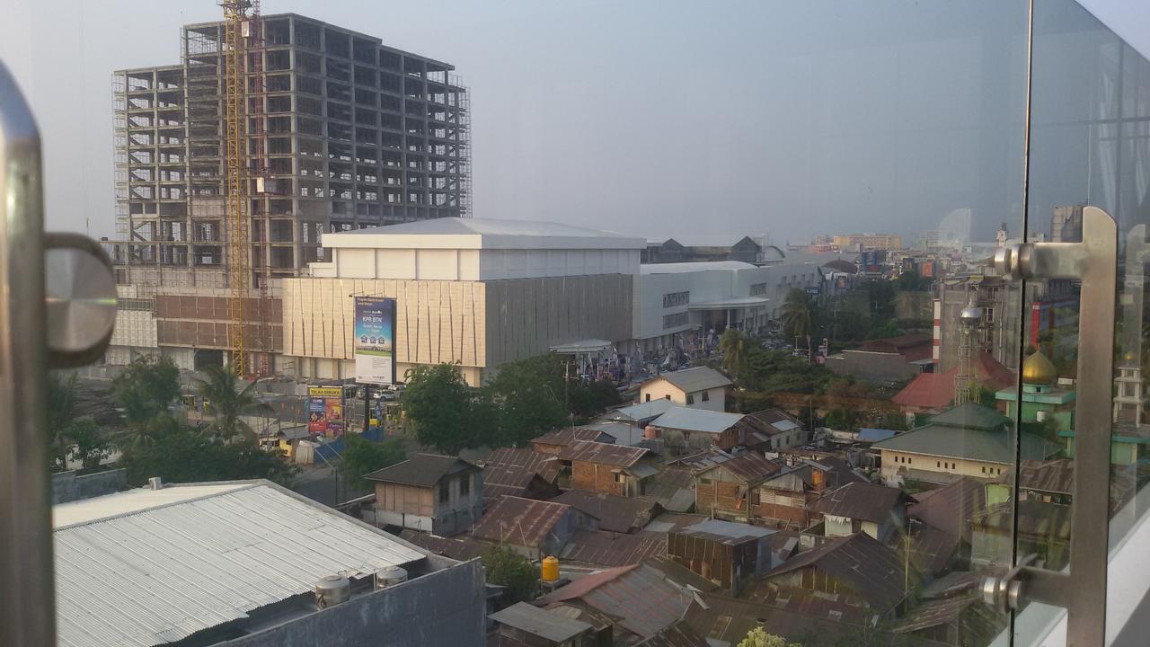 โรงแรมกรีน อีเดน มานาโด ภายนอก รูปภาพ