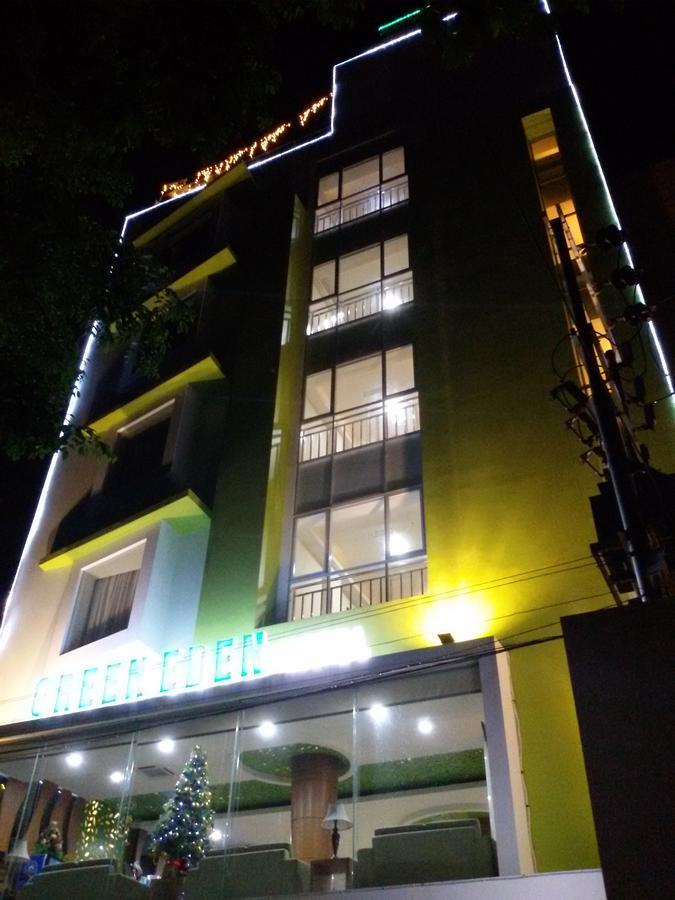 โรงแรมกรีน อีเดน มานาโด ภายนอก รูปภาพ